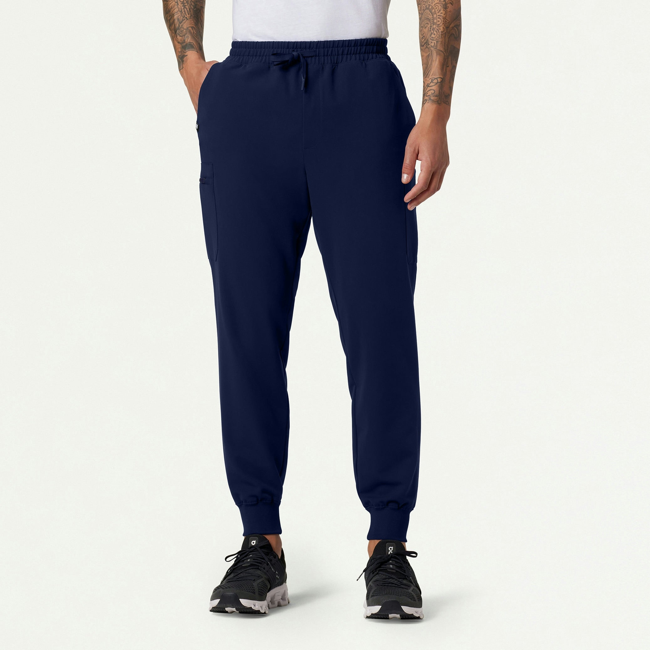 Osmo 8-Pocket Scrub Jogger - Midnight Navy