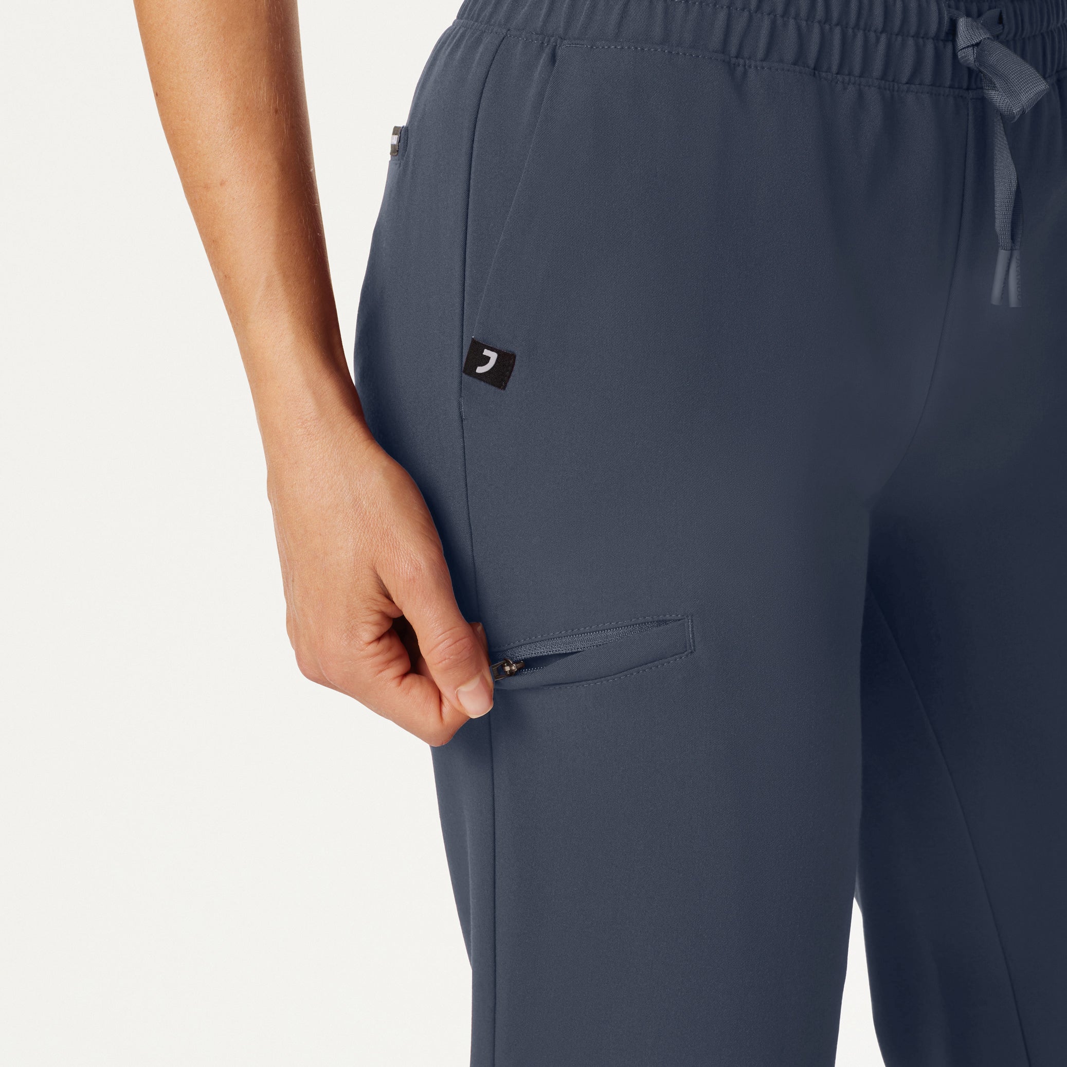 Jace Skinny 7-Pocket Scrub Jogger - Carbon Gray