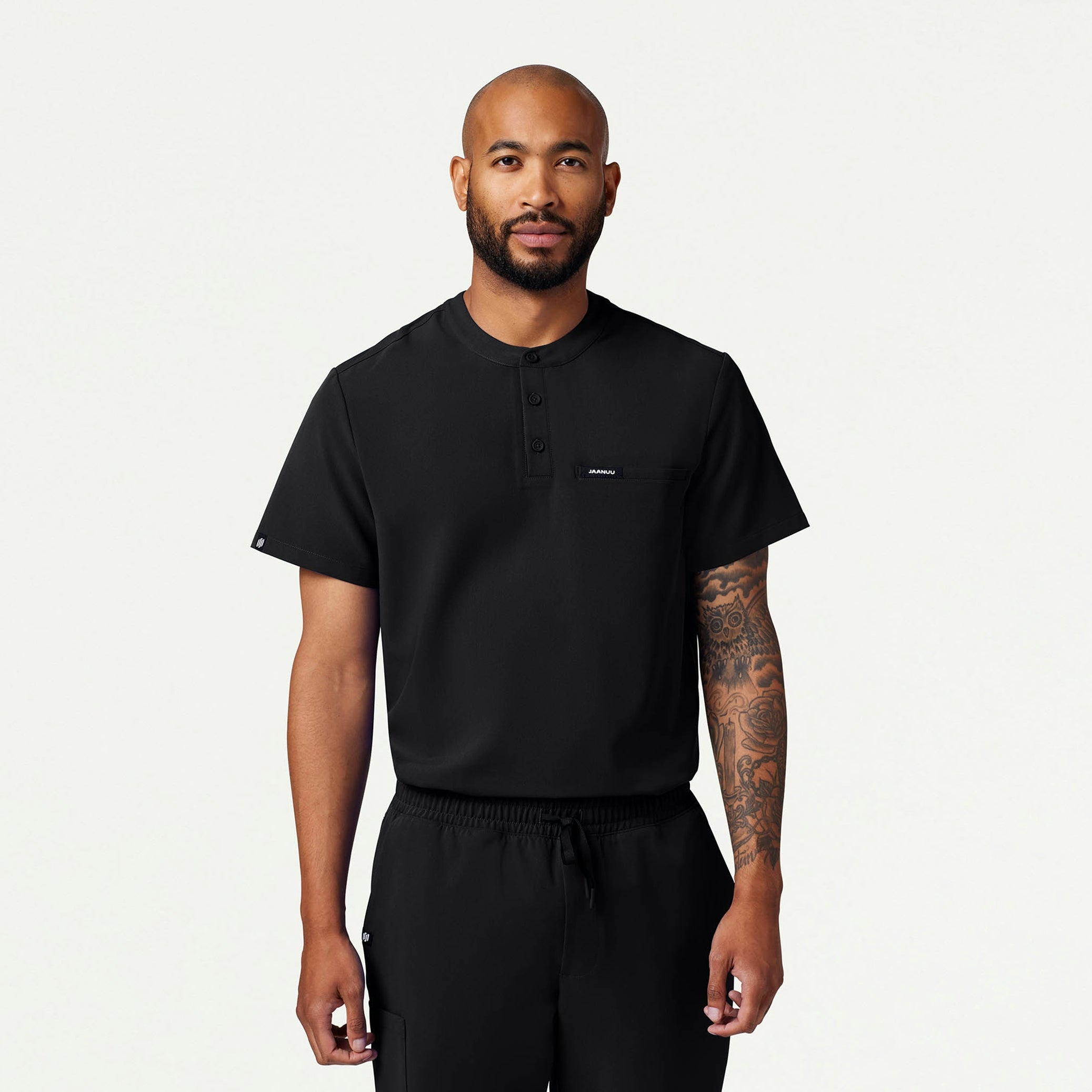 Reeve Henley Scrub Top - Black